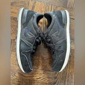 Nike internationalist sneakers